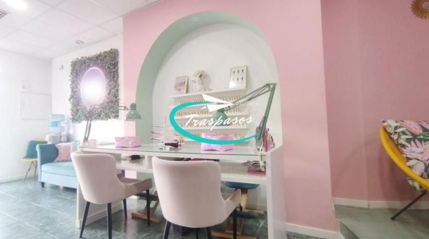 Local comercial en alquiler en Valencia, Nou Moles photo 0