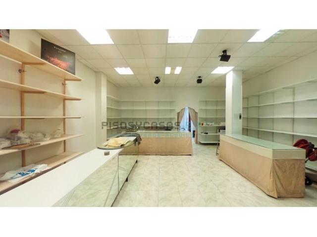 Local comercial en venta en Zaragoza photo 0