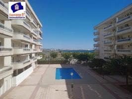 Apartamento en venta en La Pineda, Urbanizacion porta de mar photo 0