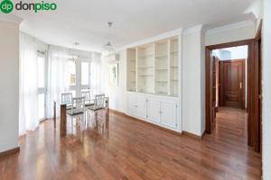 Piso en venta en Granada, Recogidas photo 0