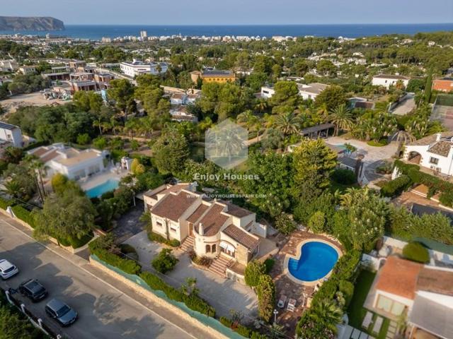 Chalet en venta en Jávea-Xàbia photo 0
