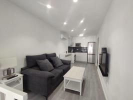 Apartamento en alquiler en Alicante, Ensanche-Diputación photo 0