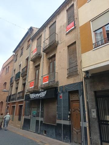 Casa en venta en Villena, El Rabal photo 0