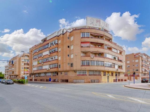 Apartamento en venta en Torrevieja, El Molino photo 0