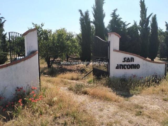 Chalet en venta en Erustes, Erustes photo 0