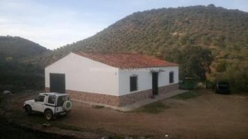 Chalet en venta en Adamuz, Adamuz photo 0