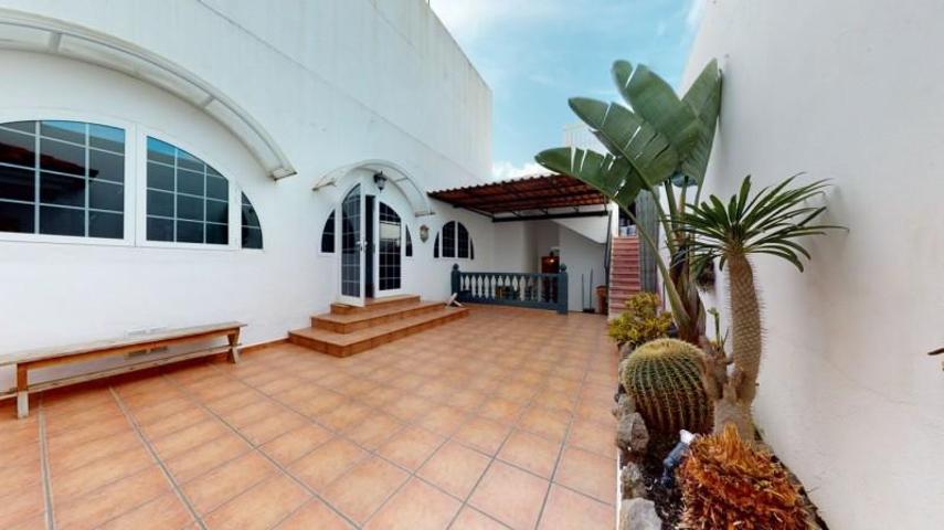 Casa en venta en Las Palmas de Gran Canaria, La Calzada photo 0
