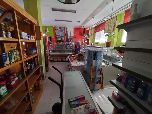 Local comercial en alquiler en Segovia, El Carmen photo 0