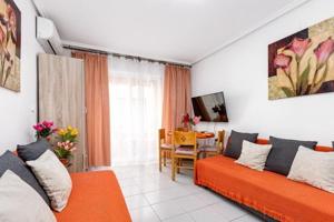 Apartamento en venta en Torrevieja photo 0