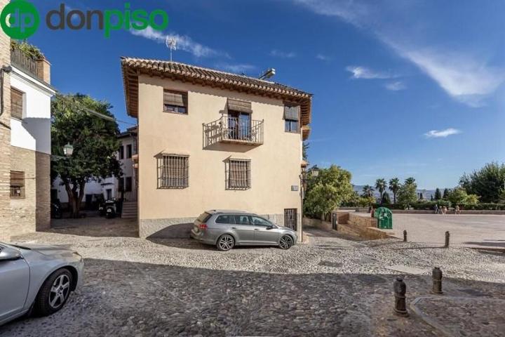 Edificio en venta en Granada, Albaycin photo 0