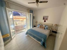 Apartamento en venta en Alicante, Carolinas Altas photo 0