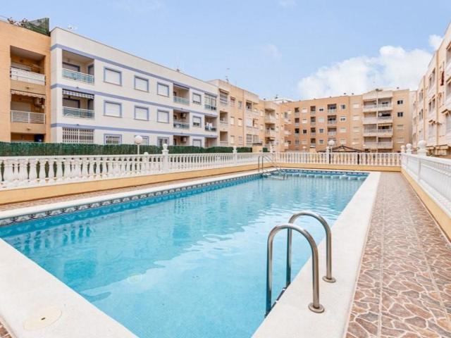 Apartamento en venta en Torrevieja, Centro - Muelle Pesquero photo 0