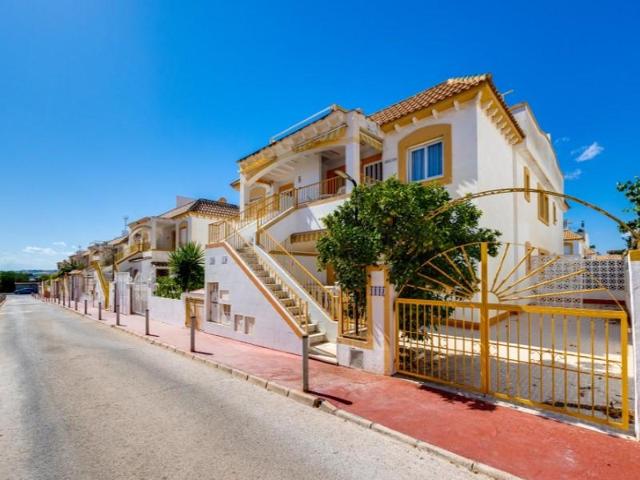 Bungalow en venta en Torrevieja, Torreta Florida photo 0