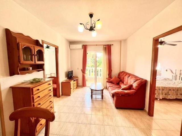 Apartamento en venta en Torrevieja photo 0