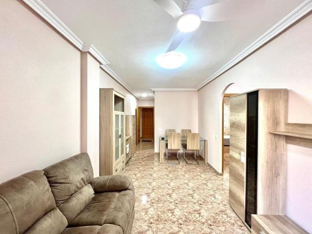 Apartamento en venta en Torrevieja, Estacion de autobuses photo 0