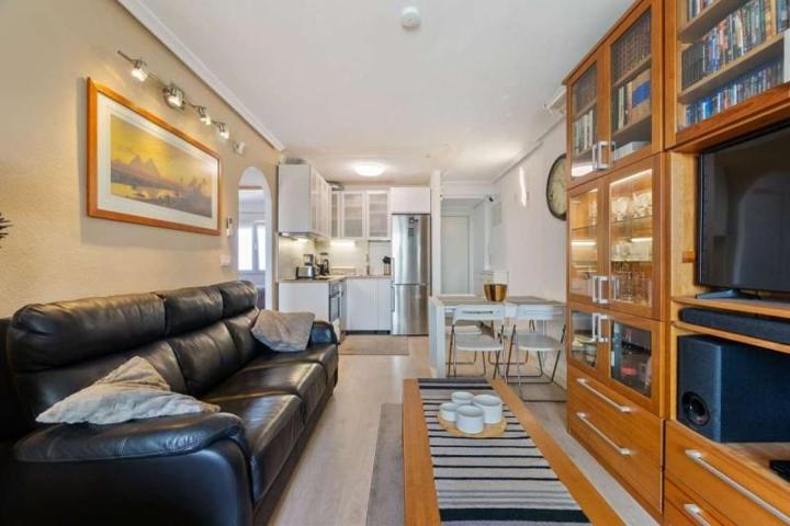 Apartamento en venta en Torrevieja photo 0