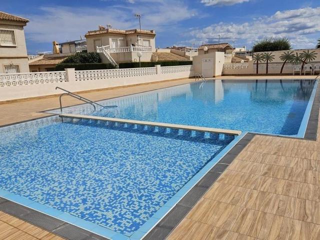 Adosada en venta en Orihuela Costa photo 0