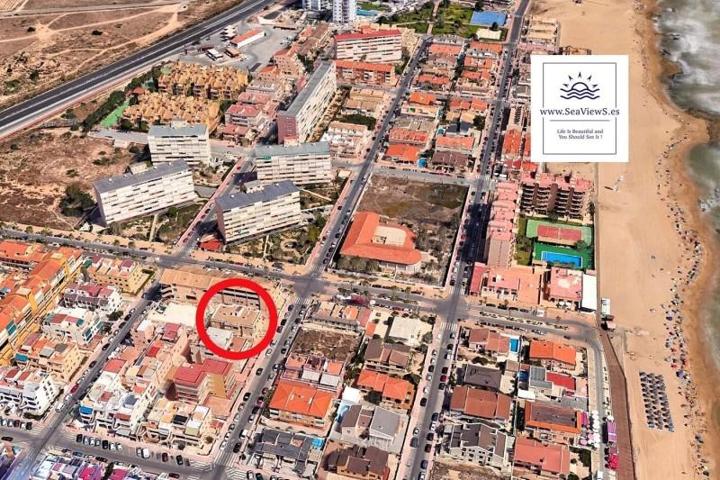 Apartamento en venta en Torrevieja, La Mata photo 0