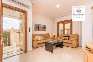 Adosada en venta en Orihuela Costa, Playa Flamenca photo 0