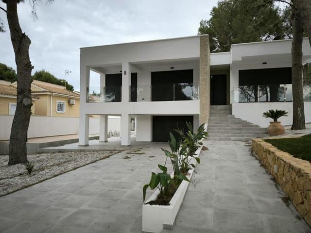 Chalet en venta en Torrevieja, Los Balcones - Los Altos del Edén photo 0