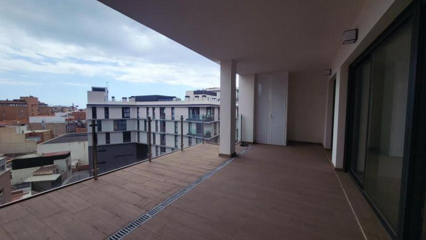 Piso en alquiler en Almería, C. granada photo 0