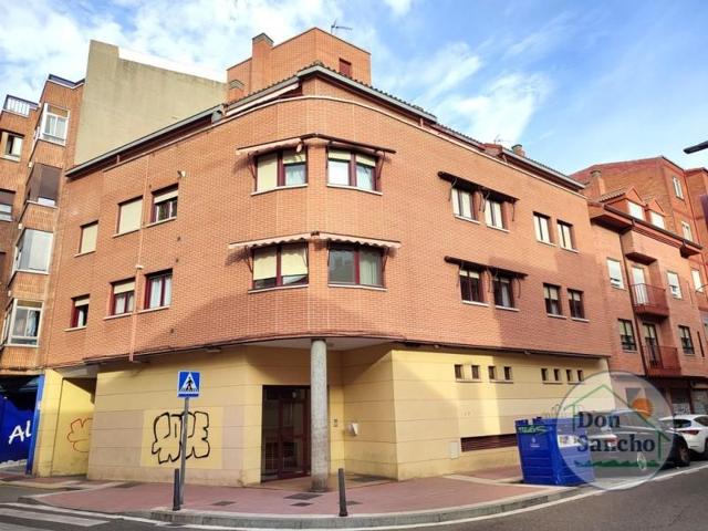 Piso en venta en Valladolid photo 0