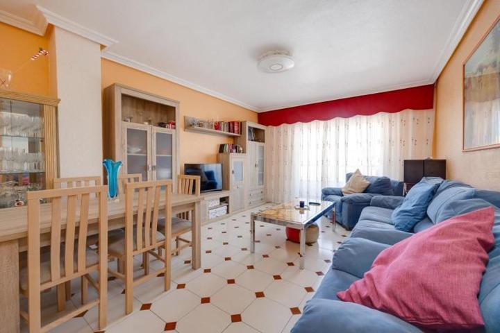 Piso en venta en Torrevieja, Habaneras photo 0