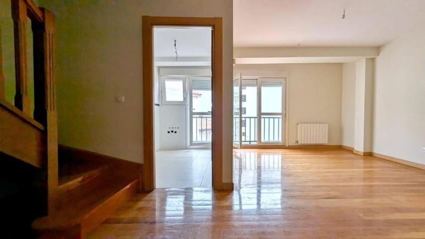 Piso en venta en Torrelavega, Centro photo 0