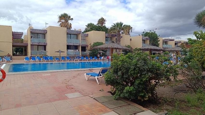 Apartamento en venta en Costa del Silencio photo 0