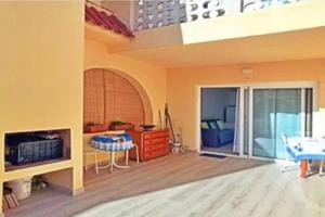 Apartamento en venta en Adeje, Avenida Ernesto Sarti, 38660 photo 0