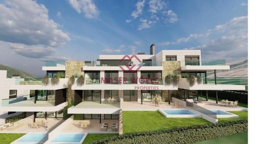Apartamento en venta en Estepona, La Concha-Resina Golf photo 0