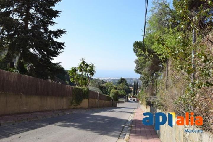 Terreno en venta en Cabrils, La Llobera photo 0