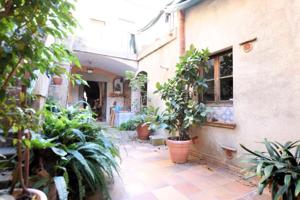 Casa en venta en Mataró, Centro photo 0