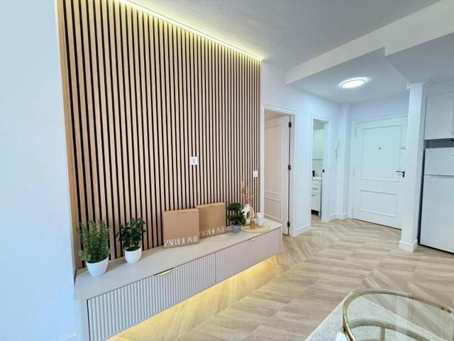 Apartamento en venta en Torrevieja photo 0