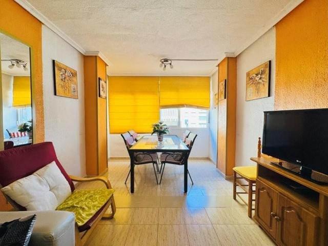 Apartamento en venta en Torrevieja photo 0