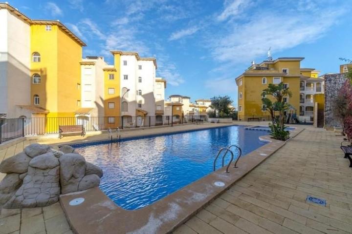 Apartamento en venta en Orihuela Costa, Altos de Campoamor photo 0