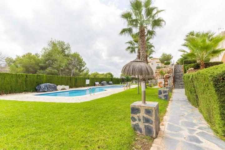 Apartamento en venta en Orihuela Costa, Las Ramblas photo 0