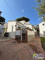 Adosada en venta en Marbella, Costa del Sol Occidental-Área de Marbella photo 0