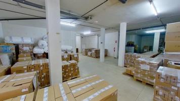 Local comercial en venta en Santa Coloma de Gramenet, Santa Coloma de Gramanet photo 0