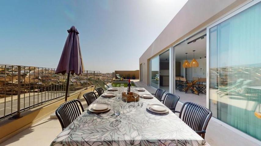 Casa en venta en San Bartolomé de Tirajana, El Salobre photo 0