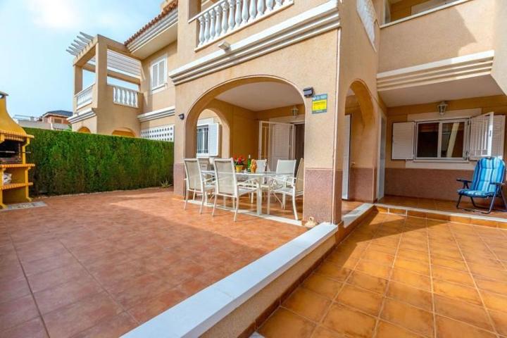 Piso en venta en Orihuela, Baix Segura photo 0