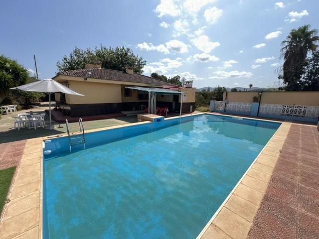 Chalet en venta en Alzira photo 0