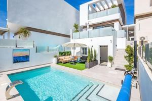 Chalet en venta en Orihuela, Baix Segura photo 0