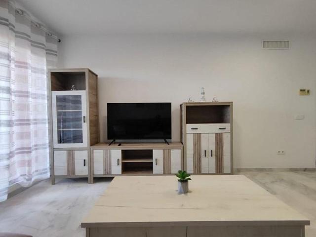 Apartamento en alquiler en Marbella, La Reserva de Marbella photo 0