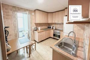 Apartamento en venta en Torrevieja, Centro photo 0