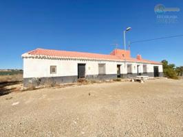 Casa con terreno en venta en Totana, Totana photo 0