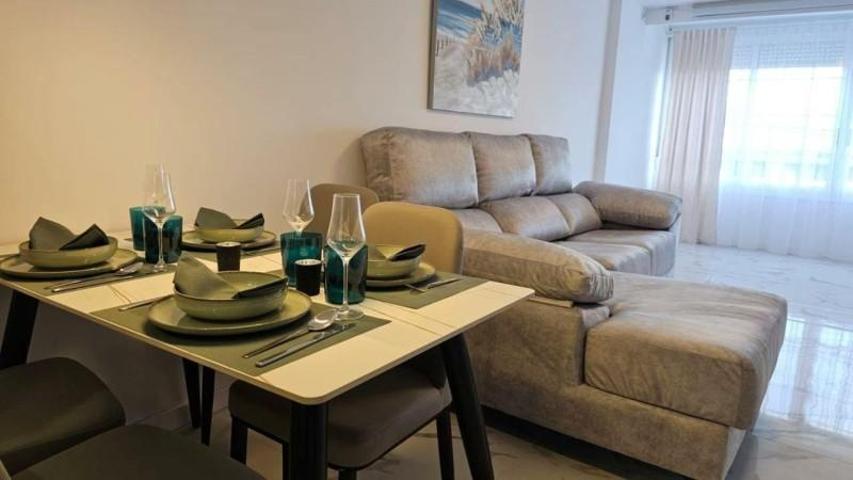 Apartamento en venta en Torrevieja photo 0