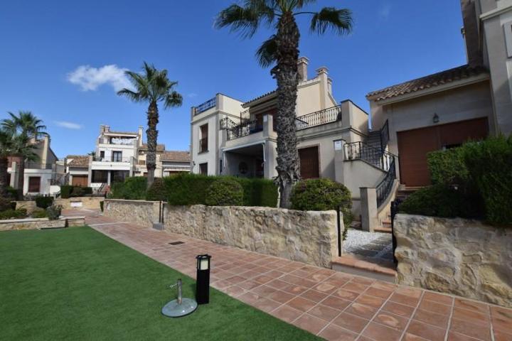 Adosada en venta en Algorfa photo 0