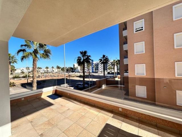 Apartamento en venta en Guardamar del Segura photo 0