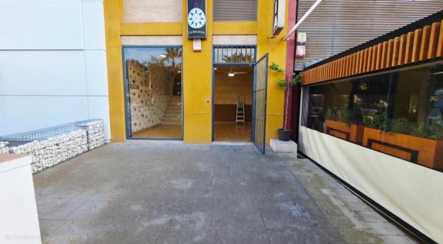 Local comercial en venta en Alicante, Playa de San Juan photo 0